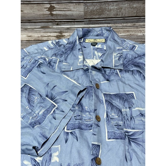 Tommy Bahama Silk Hawaiian Button Down All‎ Over Print Size Large - Picture 1 of 5